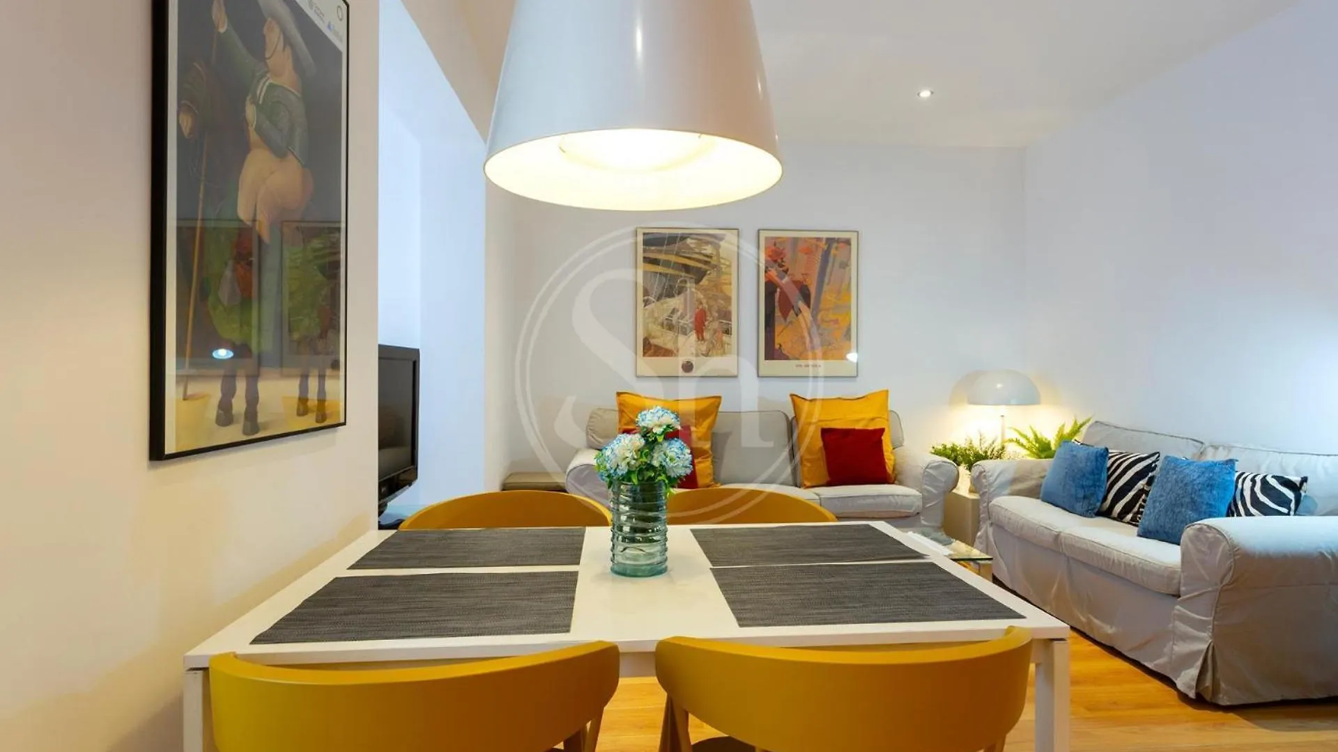 Bonito Apartamento Cerca De La Sagrada Familia Barcellona Appartamento
